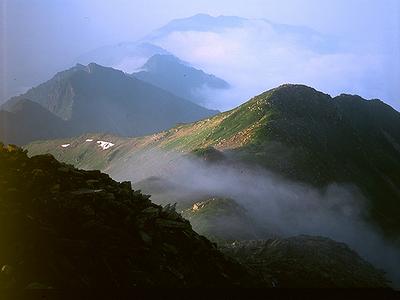 笠ケ岳頂上からクリヤ谷方面