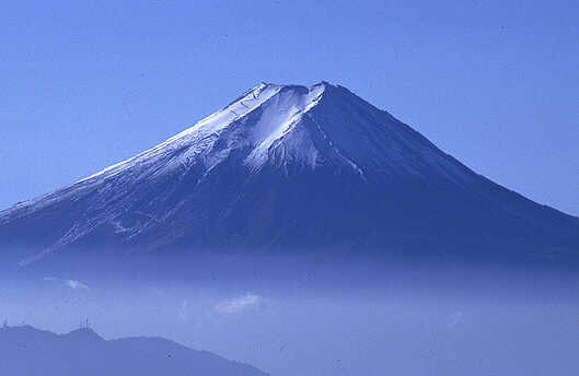 小金沢山から富士山