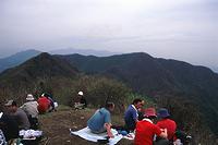 十二ガ岳頂上から小野子山
